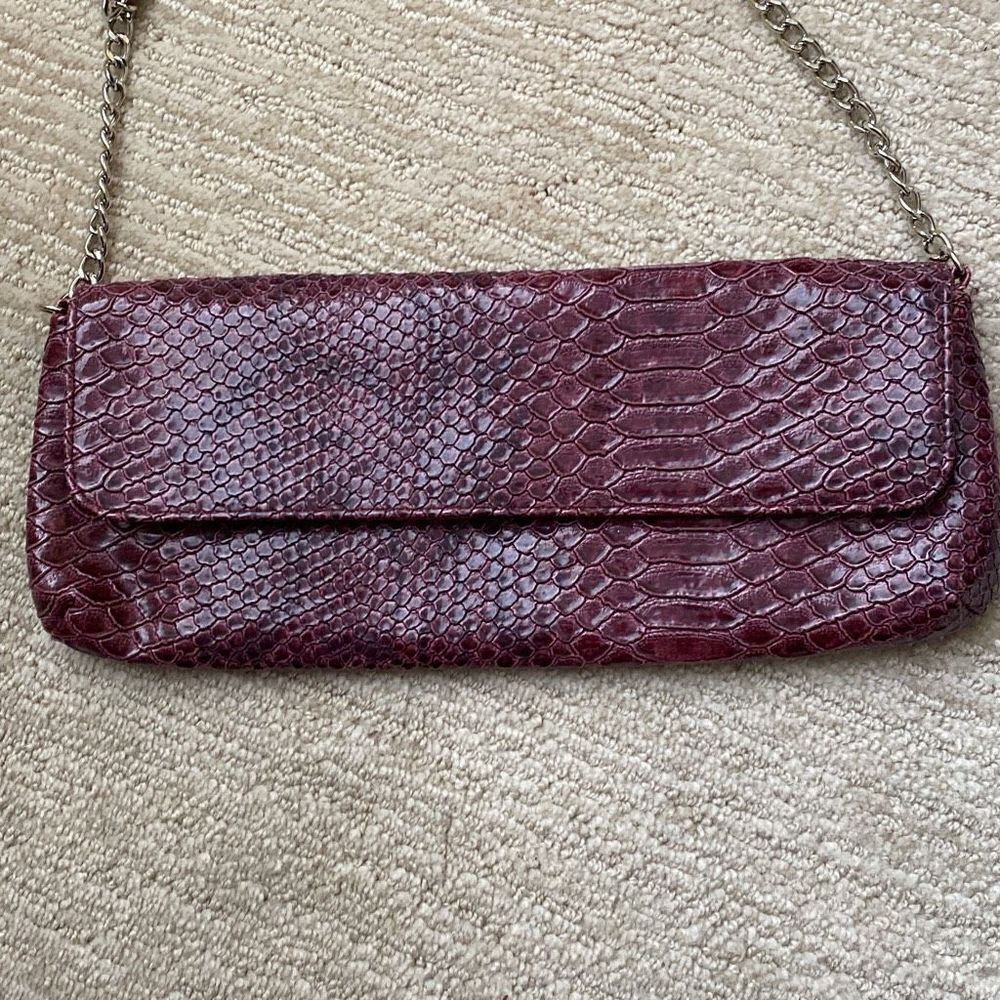 Women’s Bonita Bags New York Faux Leather Snakeskin Plum Shoulder Bag - Picture 2 of 8
